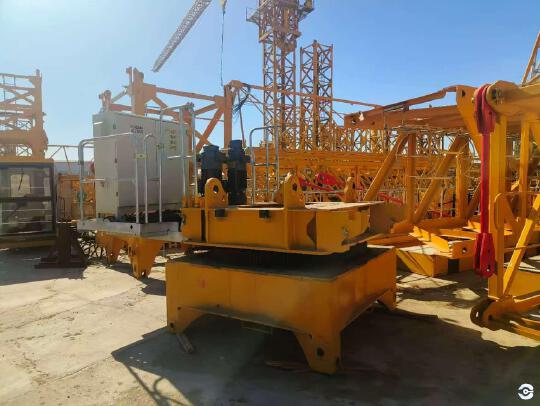 徐工XGT7022-12S塔式起重機