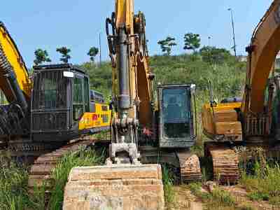 徐工XE135GA履帶式挖掘機