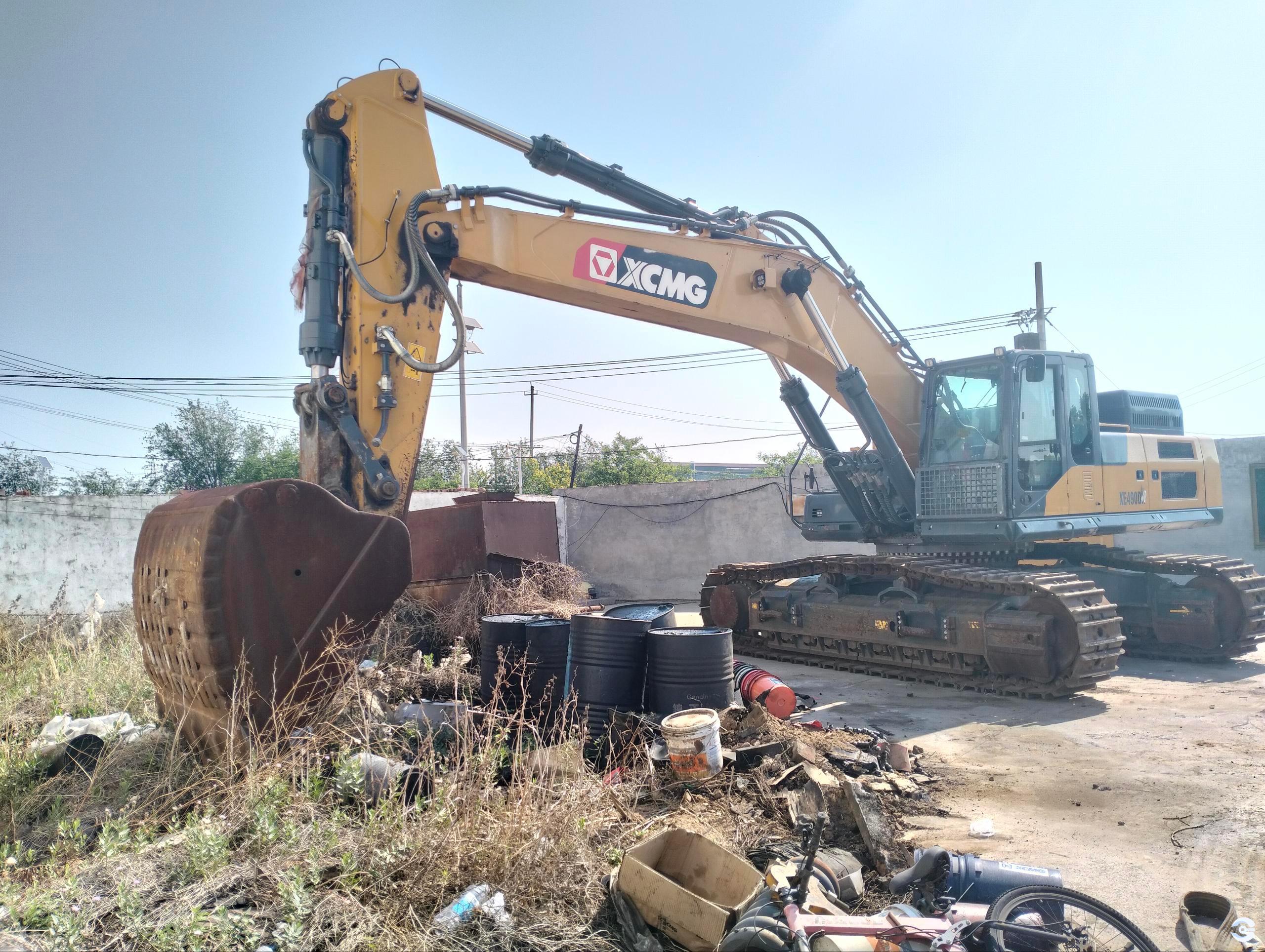 徐工XE490DK履帶式挖掘機