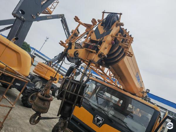 徐工QY25K5-1汽車起重機