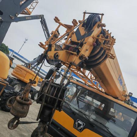 徐工QY25K5-1汽车起重机