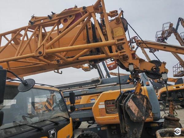 徐工QY25K5-1汽車起重機(jī)