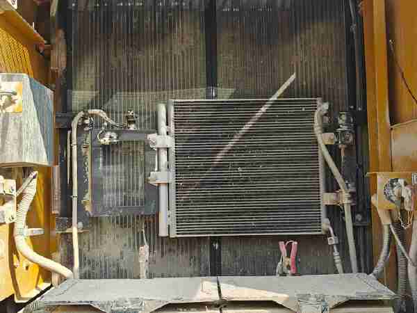 徐工XE245G履帶式挖掘機