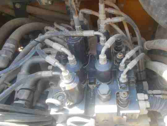 徐工XE550DK履带式挖掘机