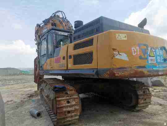 徐工XE550DK履带式挖掘机