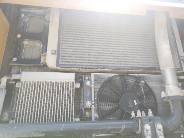 徐工XE550DK履带式挖掘机