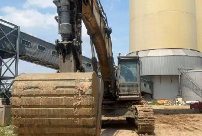 徐工XE490DK履带式挖掘机