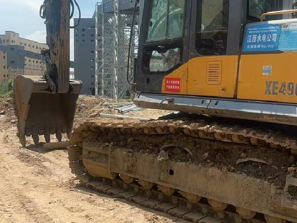 徐工XE490DK履带式挖掘机