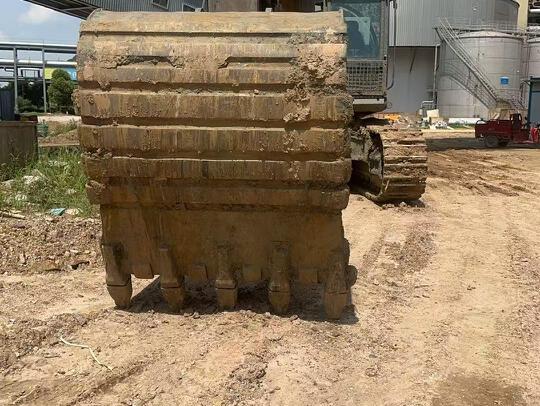 徐工XE490DK履带式挖掘机