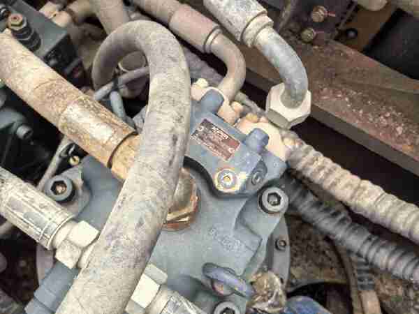 徐工XE490DK履带式挖掘机