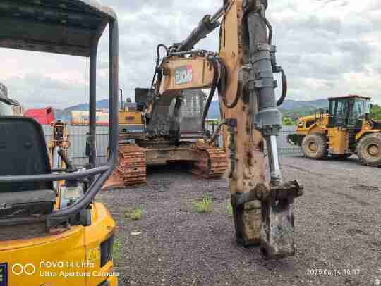 徐工XE490DK履带式挖掘机