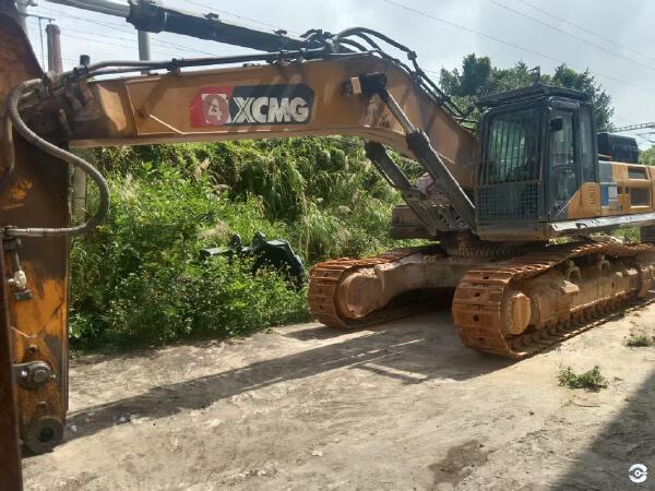 徐工XE490DK履帶式挖掘機