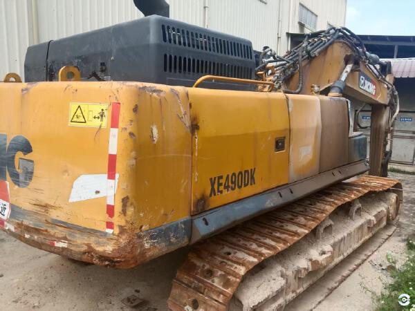 徐工XE490DK履帶式挖掘機