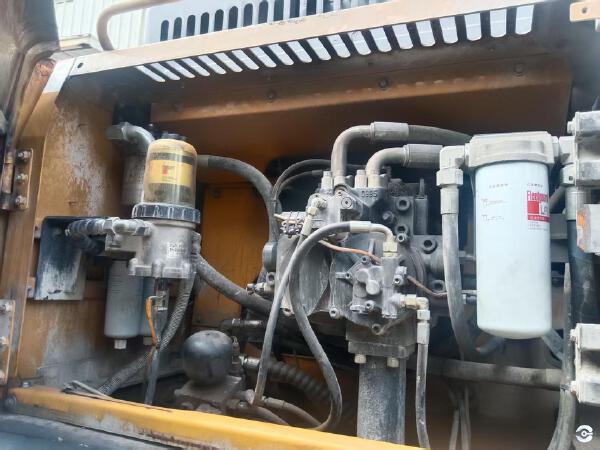 徐工XE490DK履帶式挖掘機