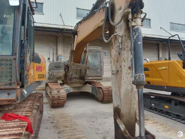 徐工XE335DK履帶式挖掘機(jī)