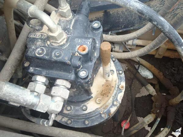 徐工XE335DK履帶式挖掘機(jī)