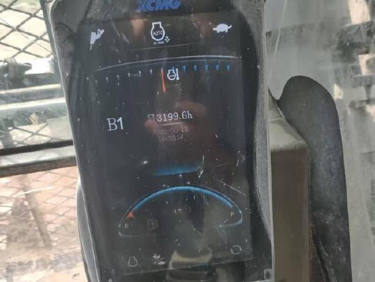 徐工XE550DK履帶式挖掘機