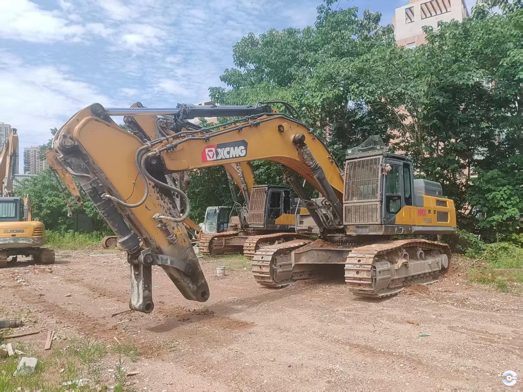 徐工XE550DK履帶式挖掘機(jī)