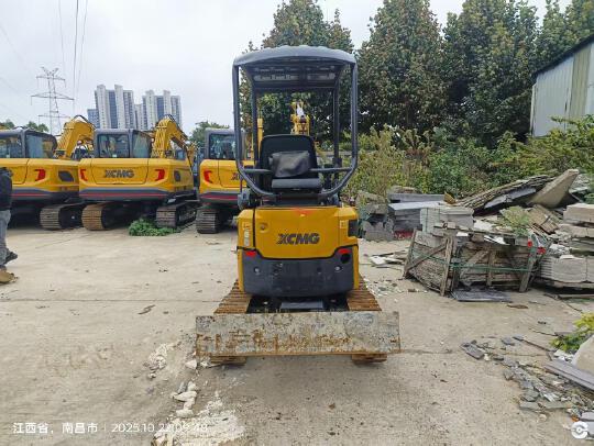 徐工XE17U履帶式挖掘機