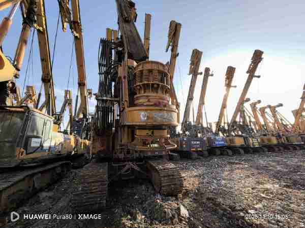 徐工XR240E旋挖鉆機(jī)