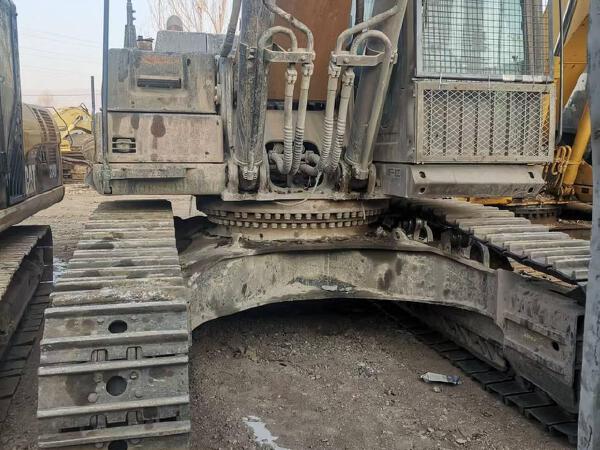 徐工XE550DK履帶式挖掘機