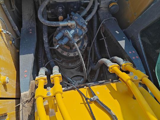 徐工XE245G履帶式挖掘機