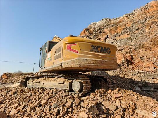 徐工XE380GK履帶式挖掘機