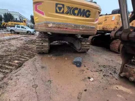 徐工XE380GK履帶式挖掘機