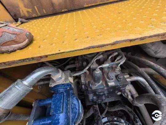 徐工XE380GK履帶式挖掘機