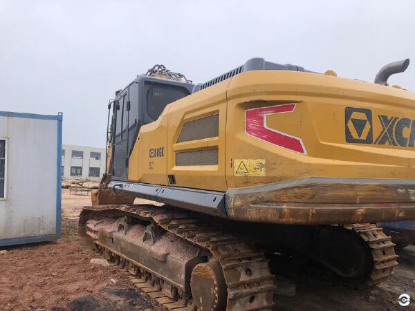 徐工XE380GK履帶式挖掘機