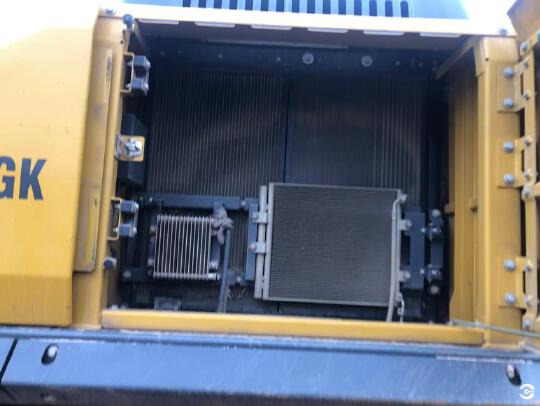 徐工XE380GK履帶式挖掘機