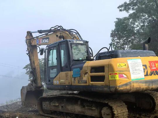 徐工XE200DA履帶式挖掘機(jī)