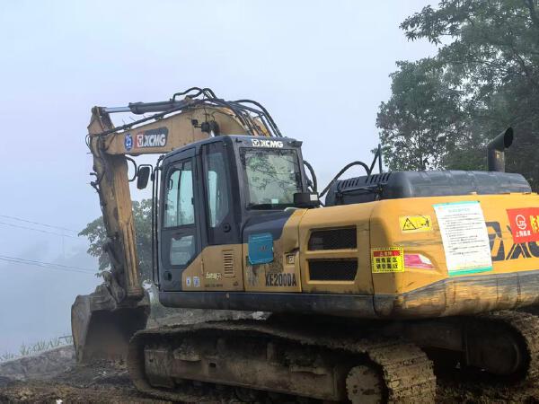 徐工XE200DA履帶式挖掘機(jī)