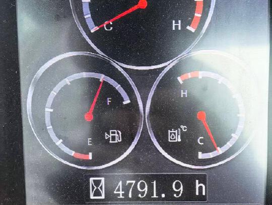 徐工XE200DA履帶式挖掘機(jī)