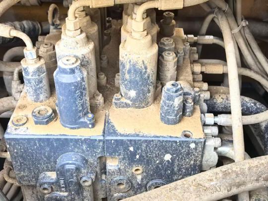 徐工XE200DA履帶式挖掘機(jī)