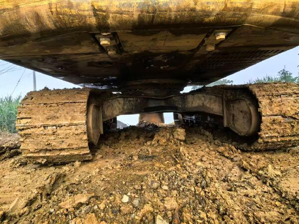 徐工XE200DA履帶式挖掘機(jī)