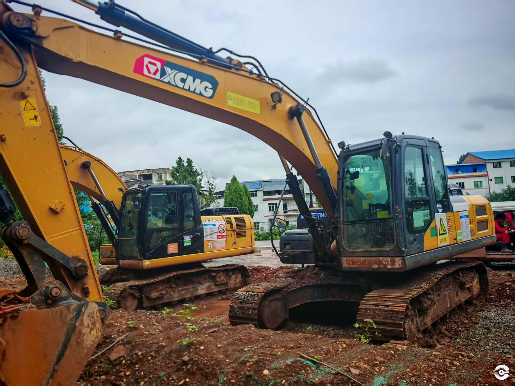 徐工XE200DA履帶式挖掘機(jī)