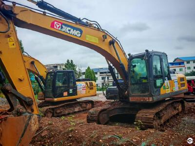 徐工XE200DA履帶式挖掘機(jī)