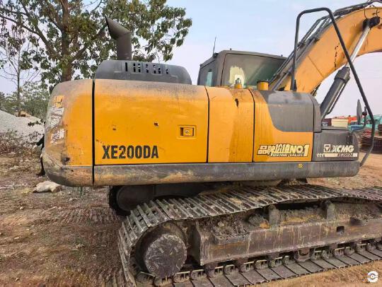 徐工XE200DA履帶式挖掘機