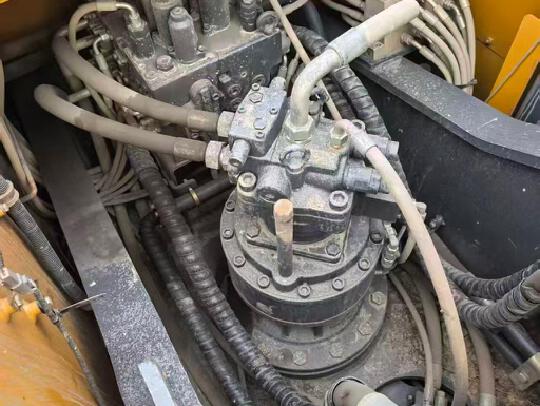 徐工XE200DA履帶式挖掘機