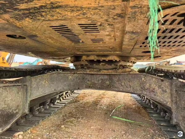 徐工XE200DA履帶式挖掘機