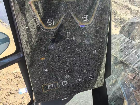 徐工XE200GA履带式挖掘机