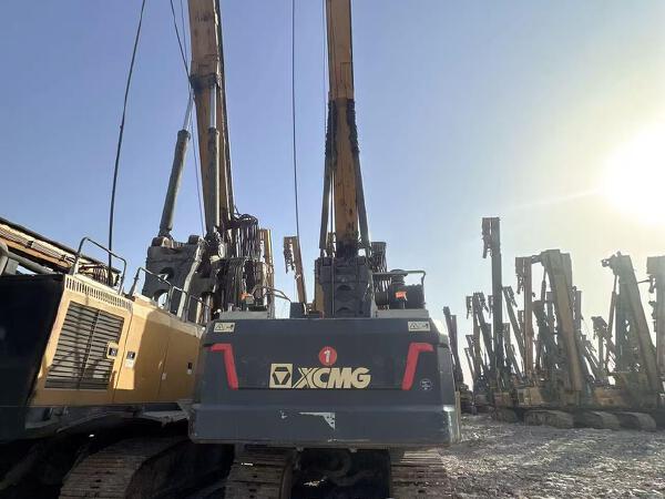 徐工XR240E旋挖鉆機(jī)
