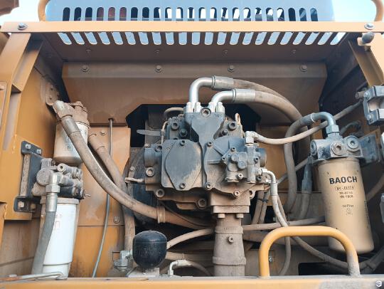 徐工XE550DK履帶式挖掘機