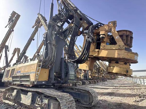 徐工XR360E旋挖鉆機(jī)