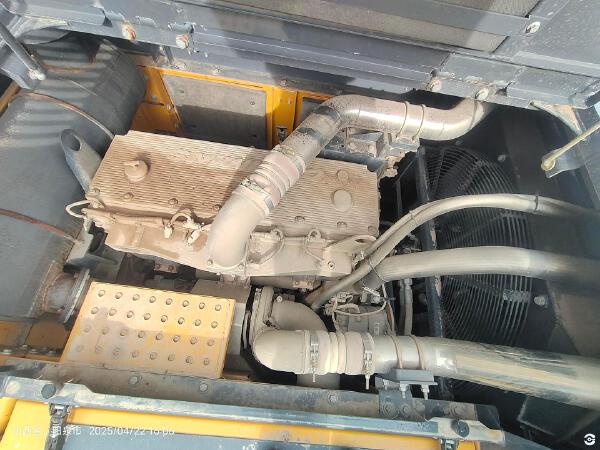 徐工XE490DK履帶式挖掘機