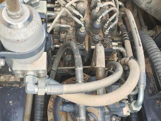 徐工XE490DK履帶式挖掘機