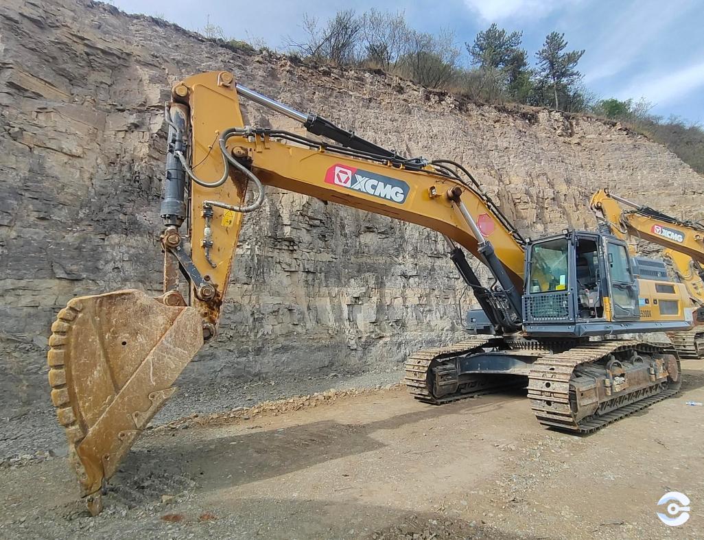 徐工XE490DK履帶式挖掘機