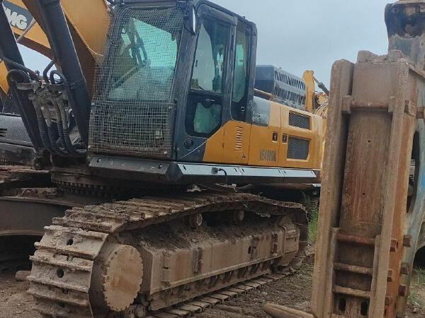 徐工XE490DK履帶式挖掘機