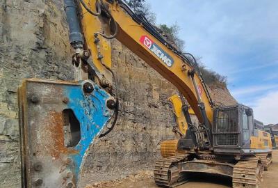 徐工XE490DK履带式挖掘机